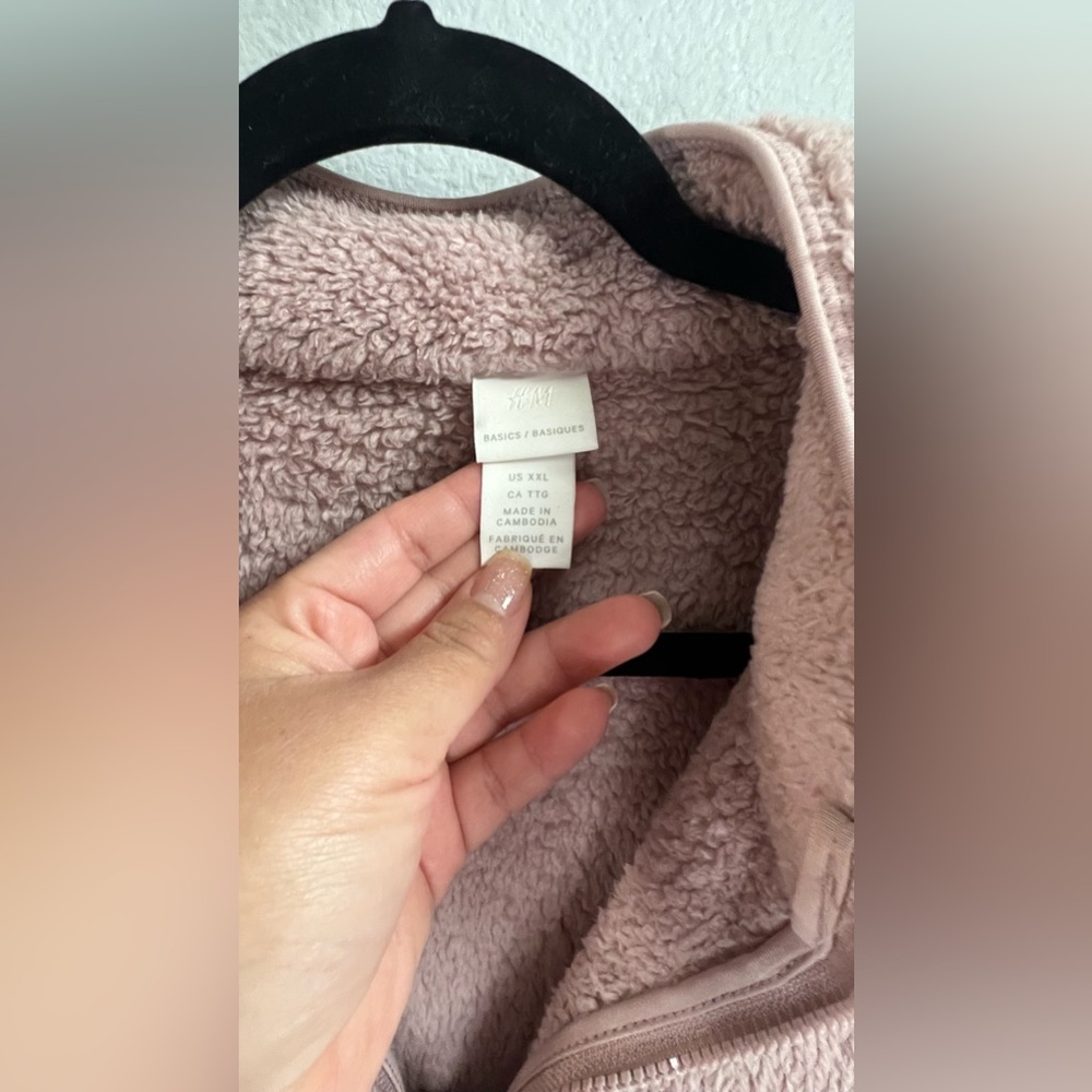 Muave Sweater - Picture 2 of 4